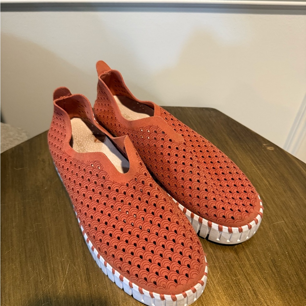 Ilse Jacobsen Women's Rust Flats
